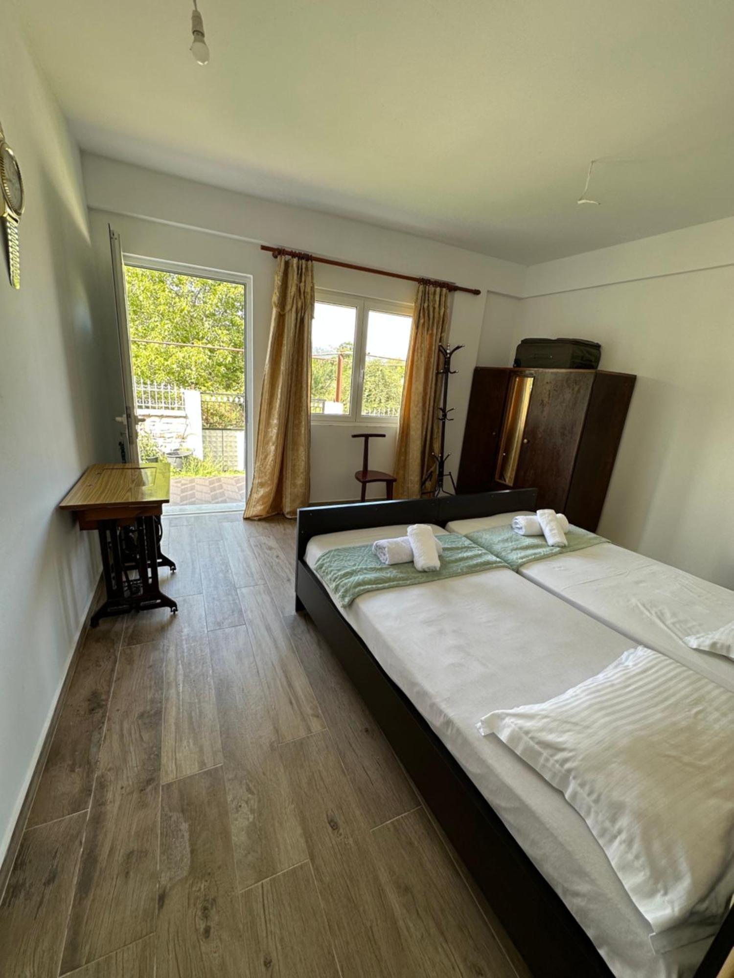 Hotel Progon House Tepelene Exterior foto