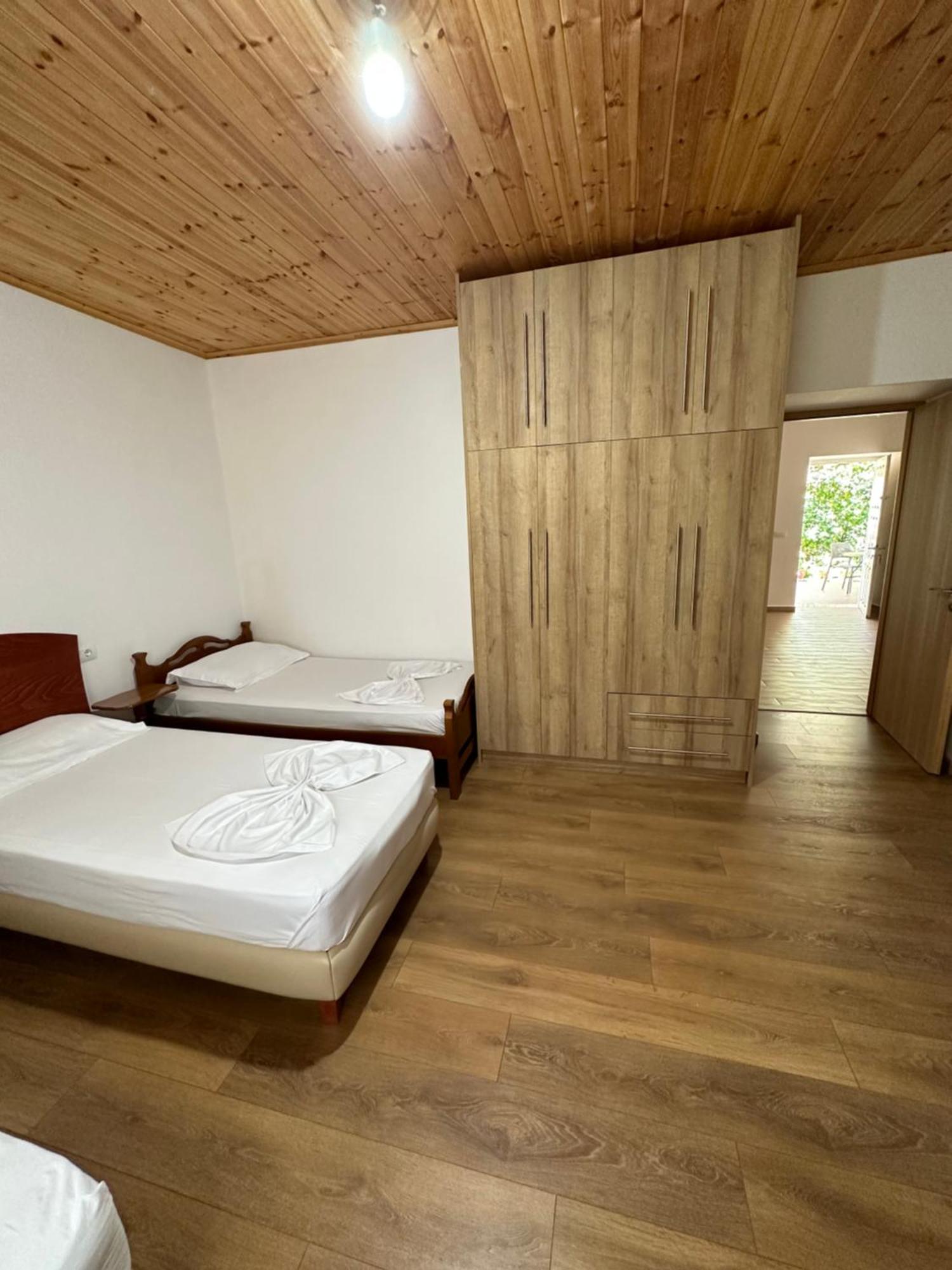 Hotel Progon House Tepelene Exterior foto
